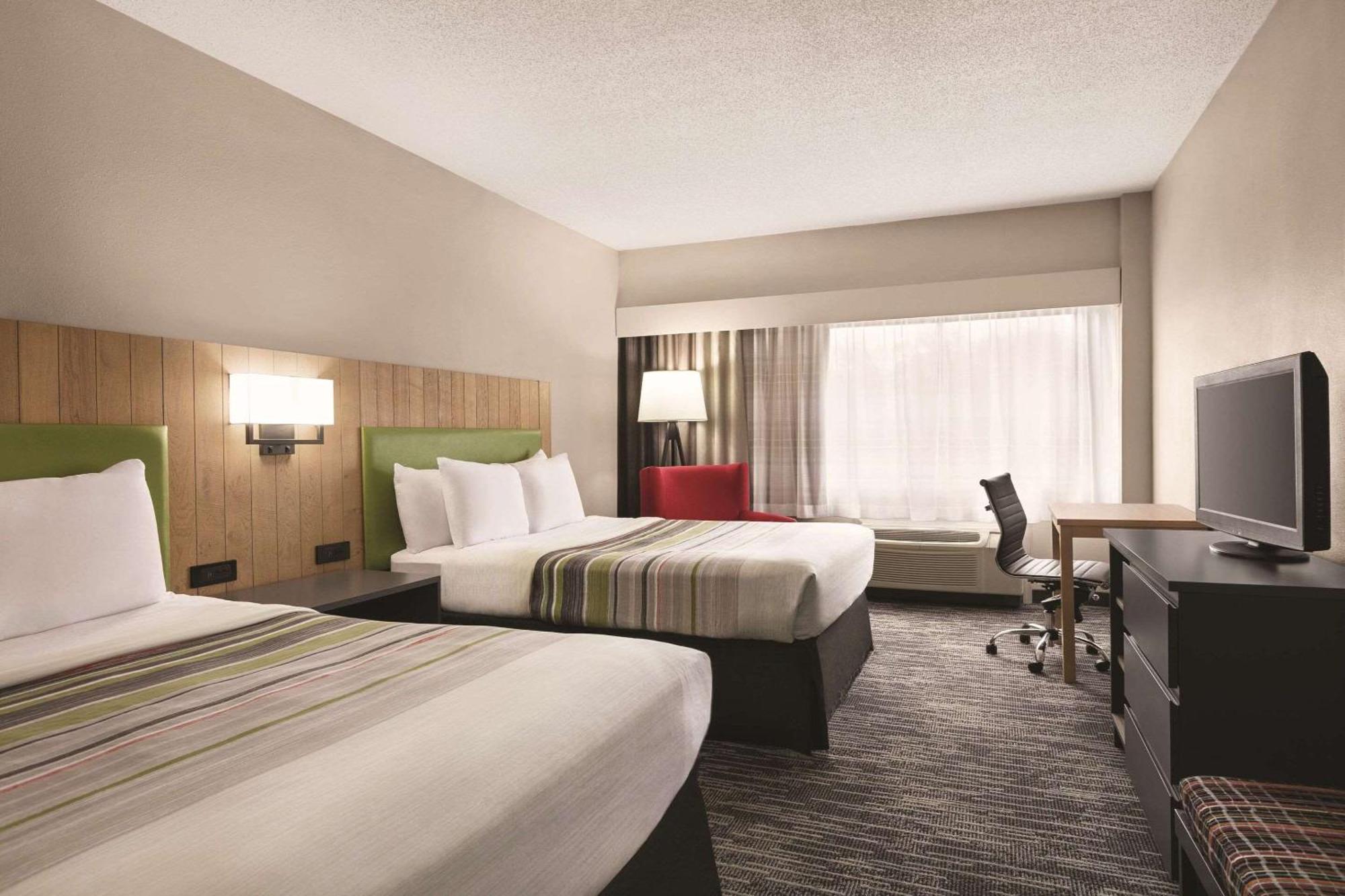 Hotel Country Inn&suites By Radisson, East 3*